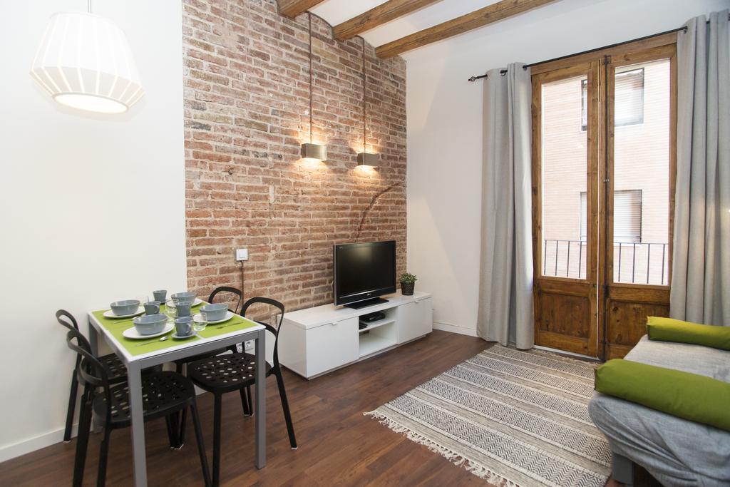 Apartments Barcelona Sagrada Chambre photo