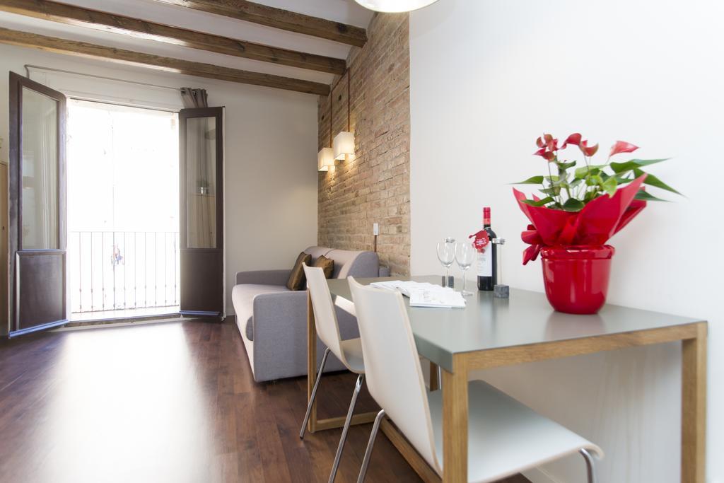 Apartments Barcelona Sagrada Chambre photo