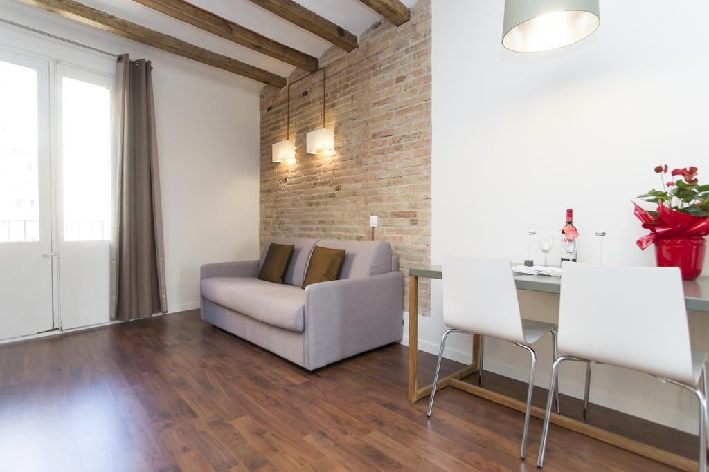 Apartments Barcelona Sagrada Chambre photo
