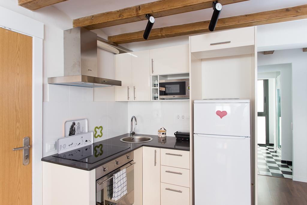 Apartments Barcelona Sagrada Chambre photo